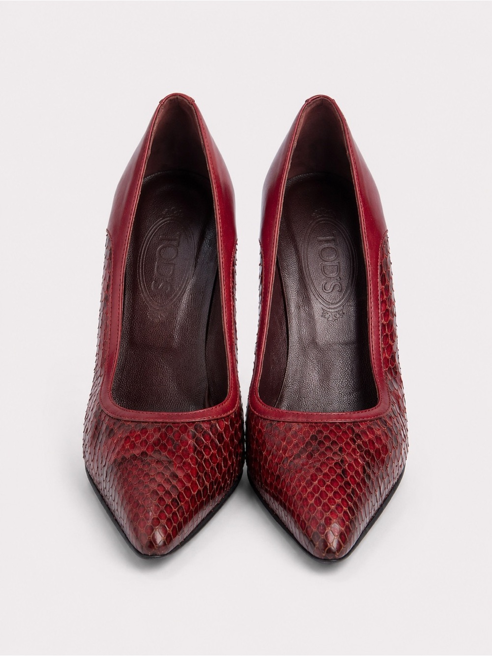 Tod's vintage Burgundy Snakeskin Pointed Toe Pumps size 9